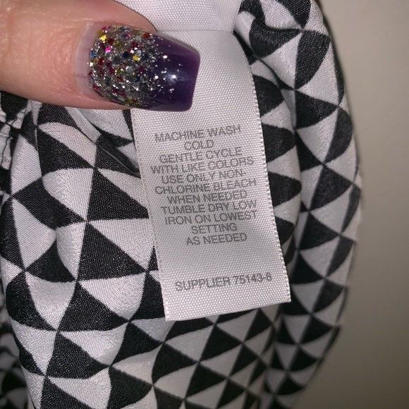 Size M Bisou Bisou Wide Leg Pants - Picture 6 of 7